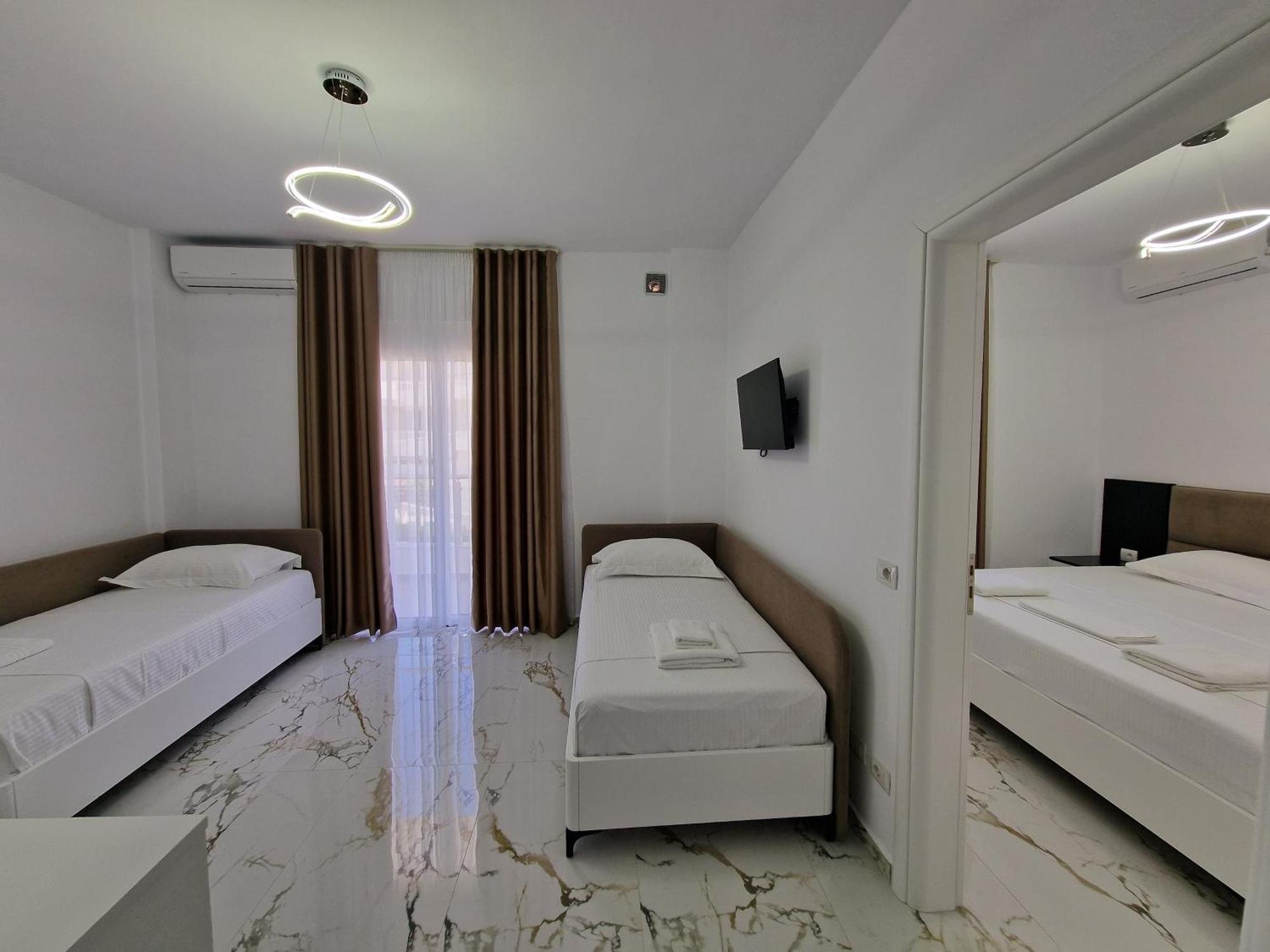 Klari 3* Ksamil